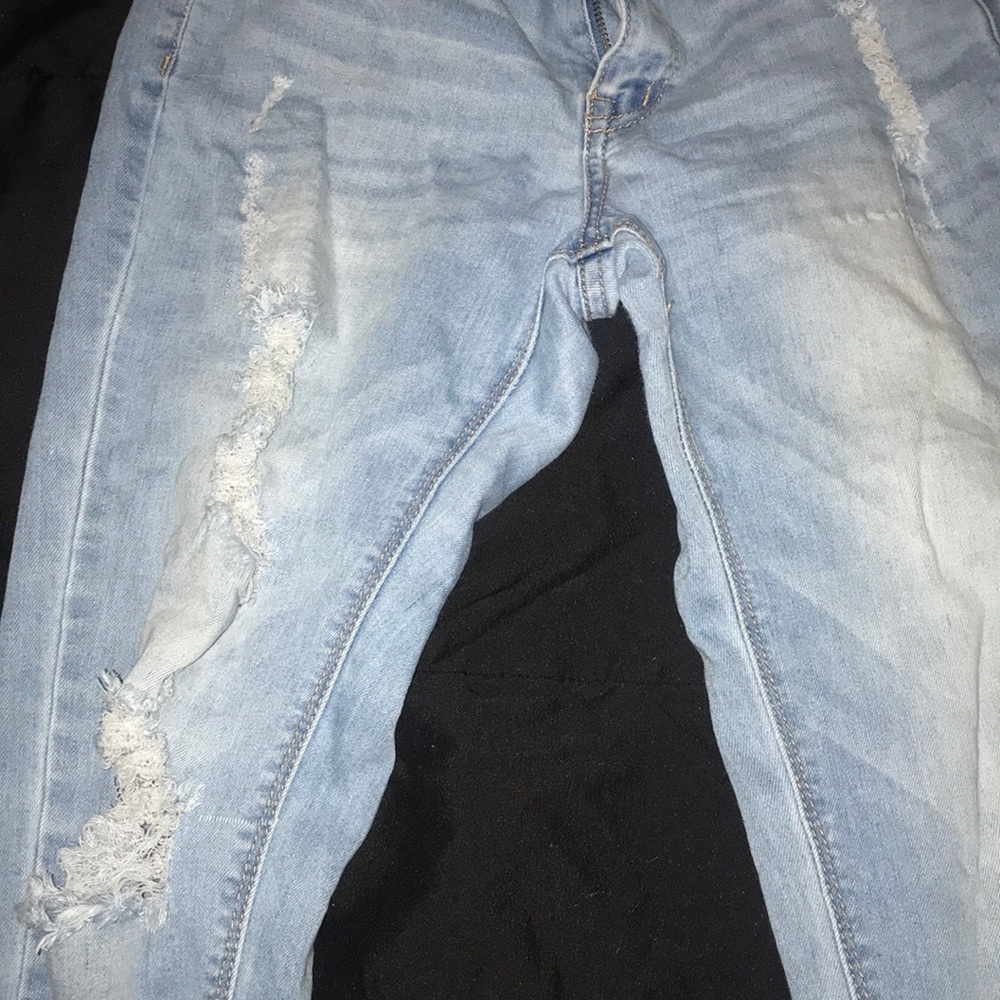 Jeans - Picture 2 of 5
